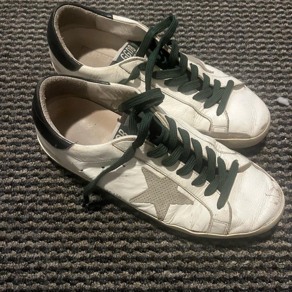 Mens Golden Goose size 42EUR or 8.5US